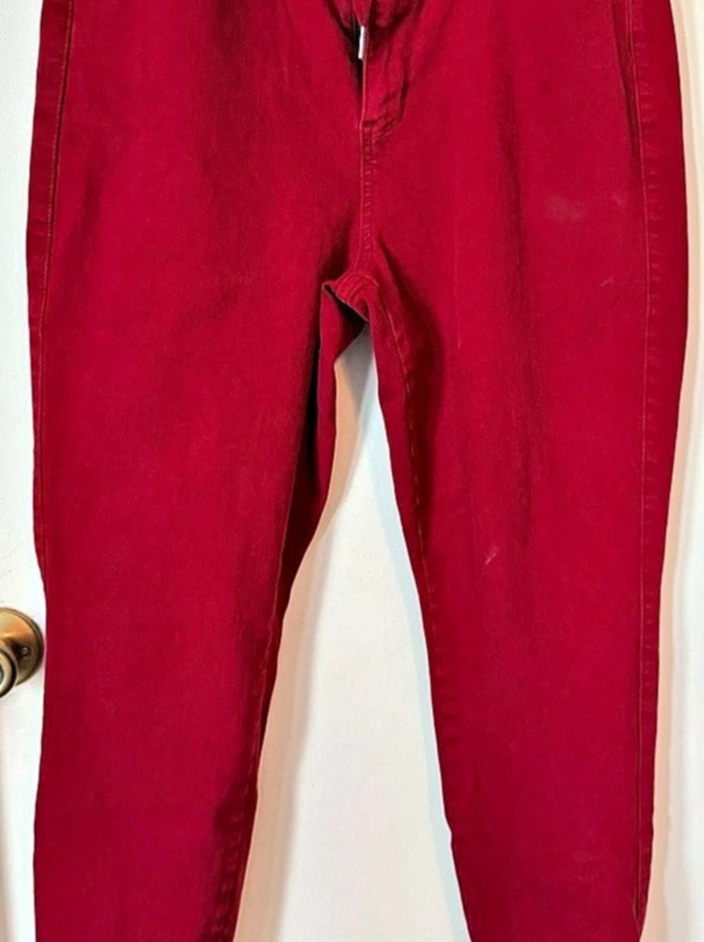 Judy Blue Airplane Mode Scarlet Red Pull On Jogger Jeans 11/30
